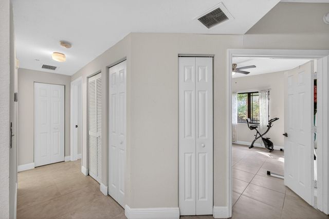 2727 Anzio Court 203, Palm Beach Gardens, FL 33410