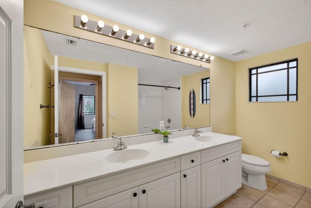 2727 Anzio Court 203, Palm Beach Gardens, FL 33410