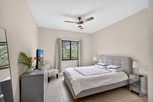 2727 Anzio Court 203, Palm Beach Gardens, FL 33410