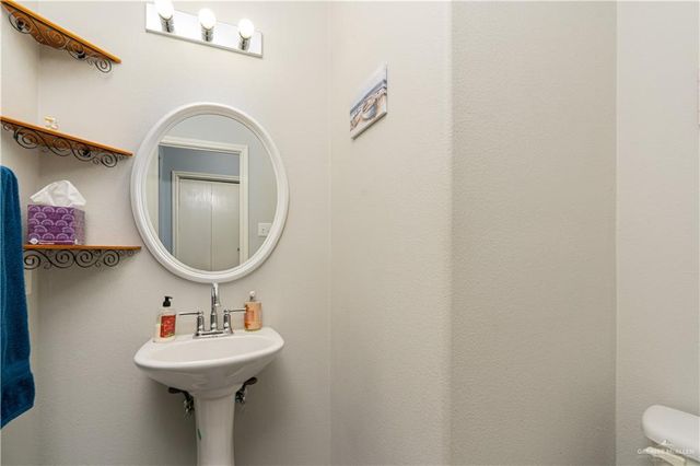 4601 Water Lily Avenue, Mcallen, TX 78504