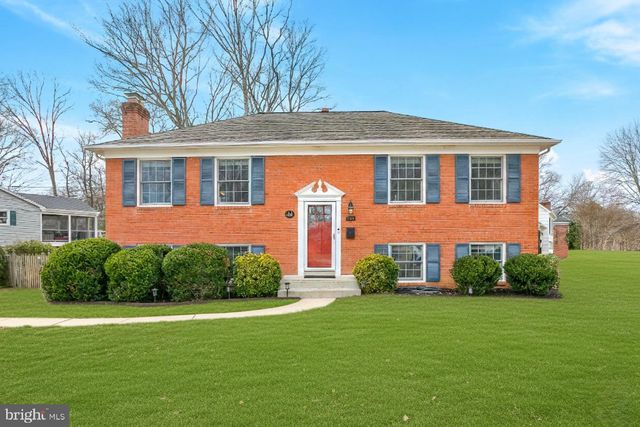 8300 MIDWOOD ST, Alexandria, VA 22308