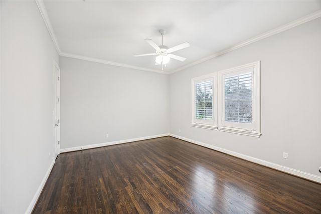 6435 Glenrose Court, Dallas, TX 75214