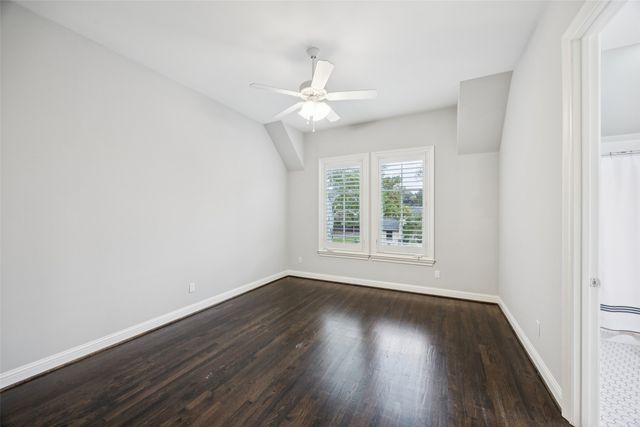 6435 Glenrose Court, Dallas, TX 75214