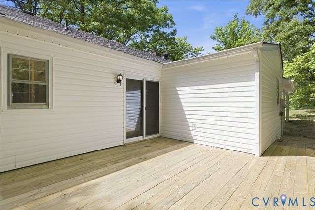 2869 Iverson Rd, Midlothian, VA 23112