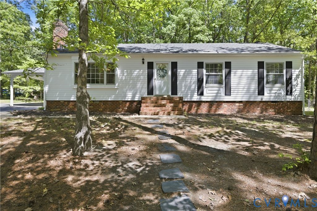 2869 Iverson Rd, Midlothian, VA 23112
