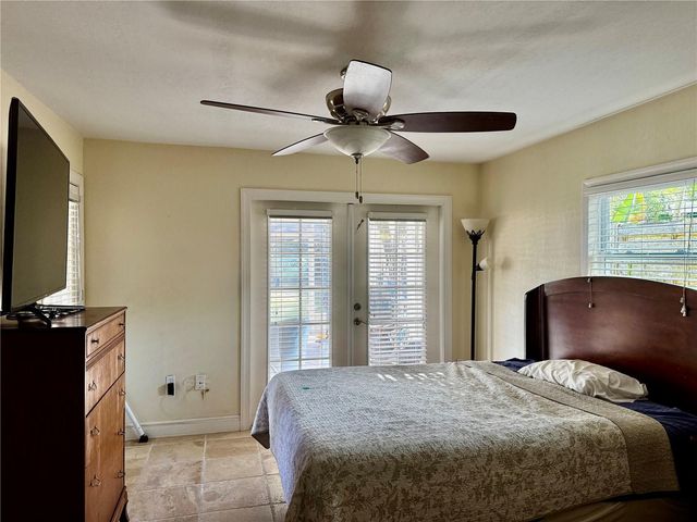 2559 ARLINGTON STREET, Sarasota, FL 34239