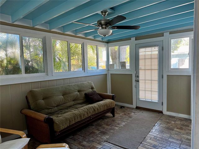 2559 ARLINGTON STREET, Sarasota, FL 34239