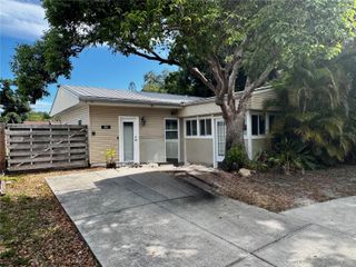 2559 ARLINGTON STREET, Sarasota, FL 34239