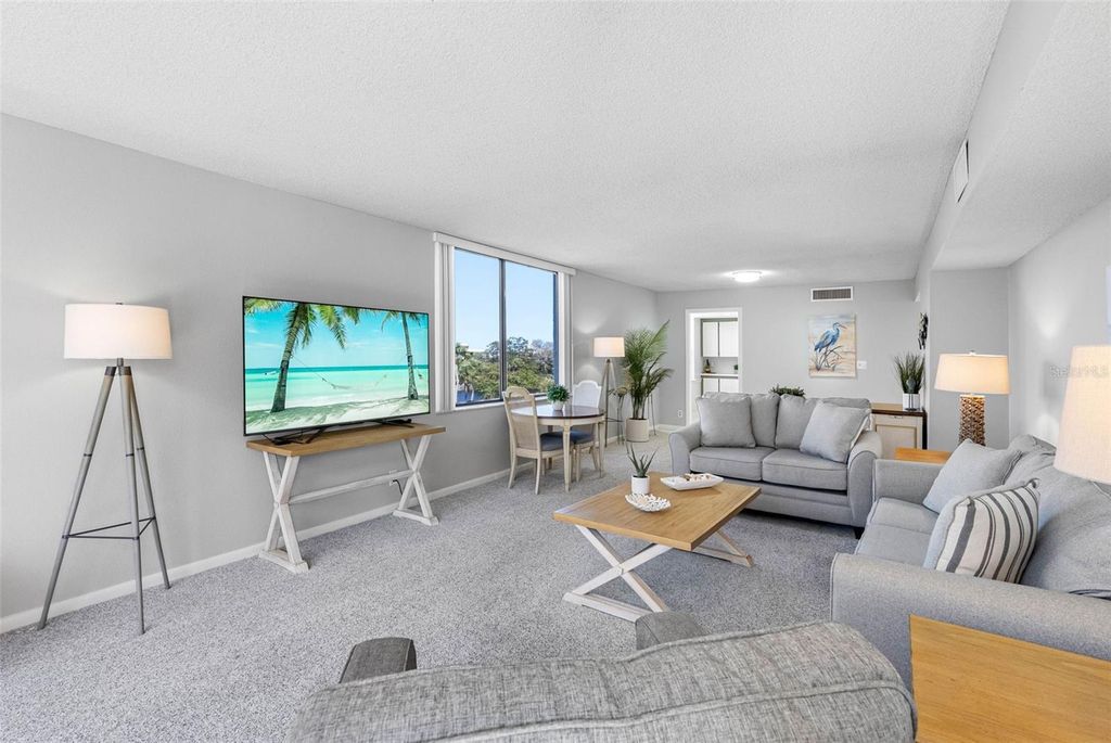 Image 4 of property listing at 220 BELLEVIEW BOULEVARD 310, Belleair, FL 33756