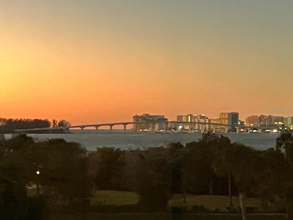 Image 6 of property listing at 220 BELLEVIEW BOULEVARD 310, Belleair, FL 33756