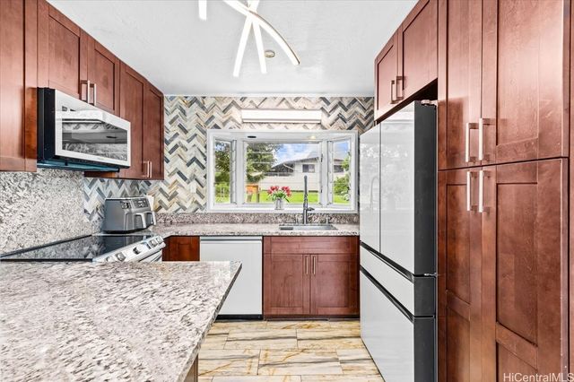 45-694 Halekou Road, Kaneohe, HI 96744