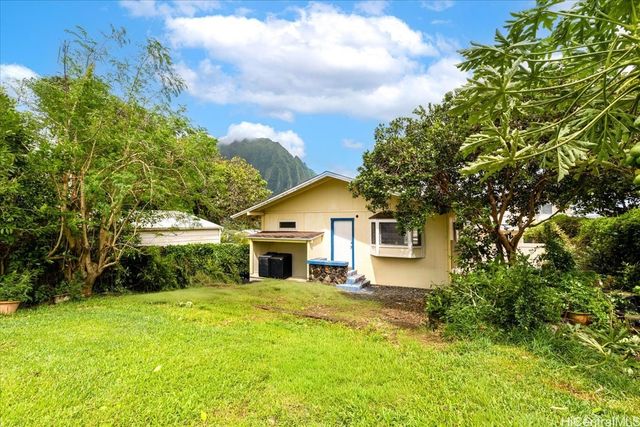 45-694 Halekou Road, Kaneohe, HI 96744