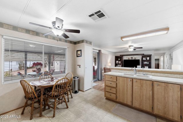 2701 E ALLRED Avenue 20, Mesa, AZ 85204