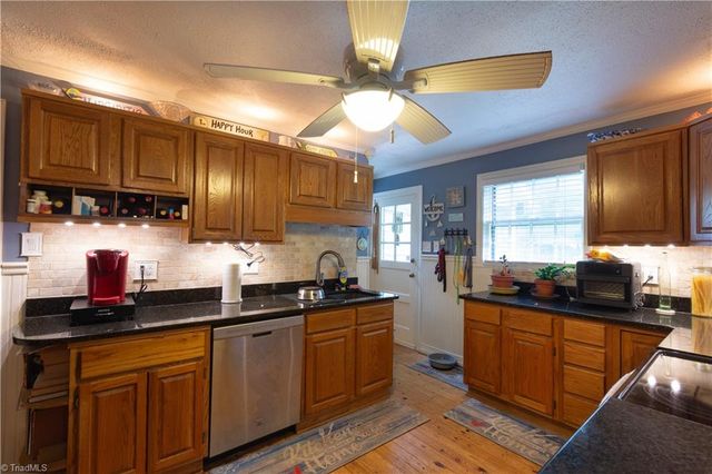 1023 Kearns Avenue, Winston-salem, NC 27106
