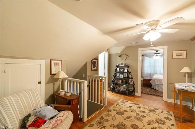 1023 Kearns Avenue, Winston-salem, NC 27106