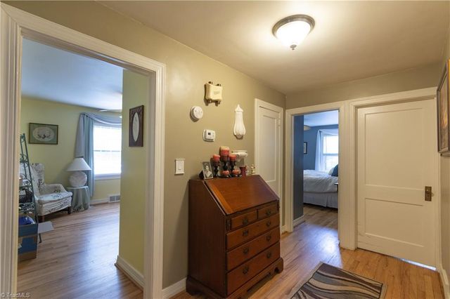 1023 Kearns Avenue, Winston-salem, NC 27106