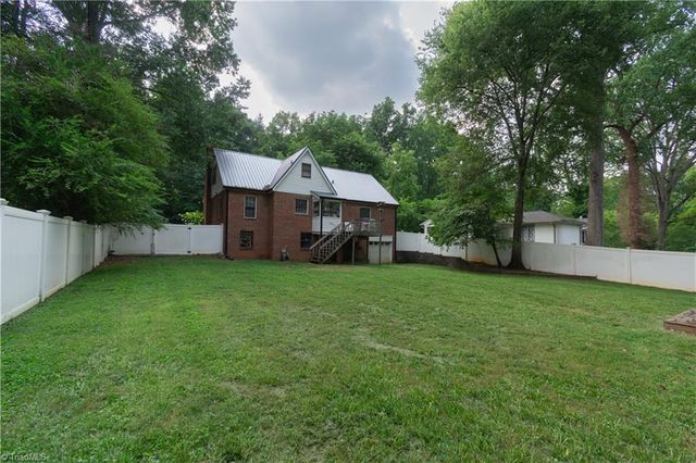 1023 Kearns Avenue, Winston-salem, NC 27106