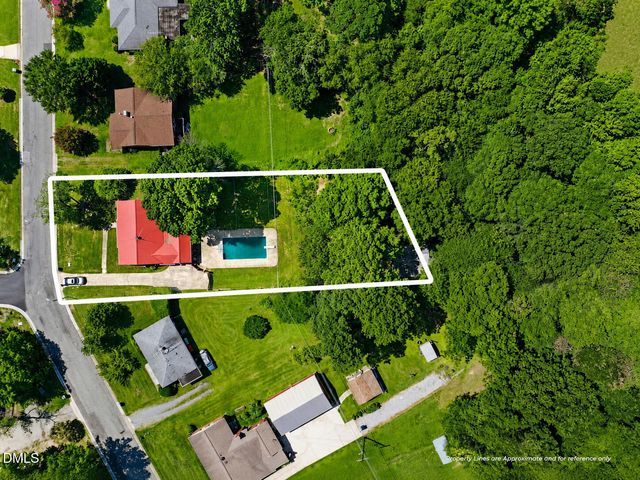 306 Oakgrove Drive, Graham, NC 27253