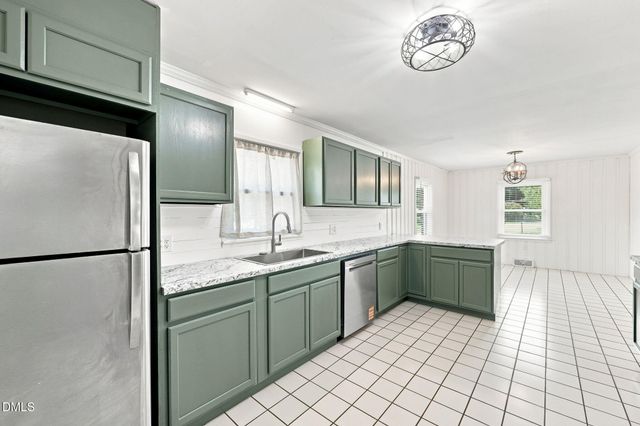 306 Oakgrove Drive, Graham, NC 27253
