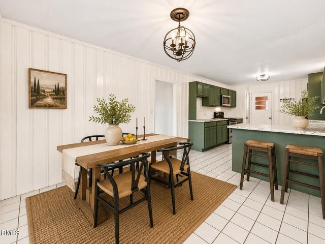 306 Oakgrove Drive, Graham, NC 27253