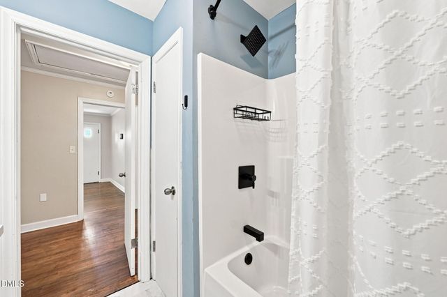 306 Oakgrove Drive, Graham, NC 27253