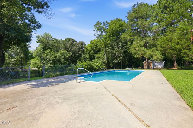 306 Oakgrove Drive, Graham, NC 27253