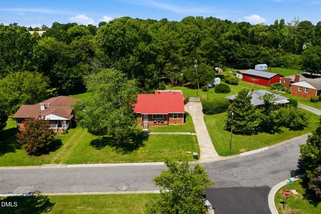 306 Oakgrove Drive, Graham, NC 27253