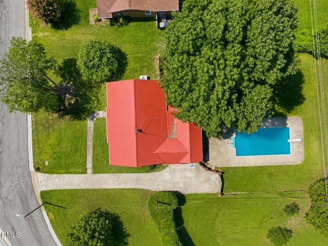 306 Oakgrove Drive, Graham, NC 27253