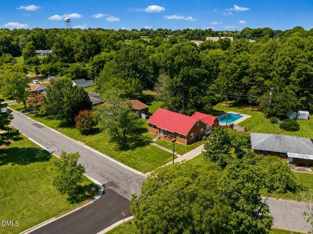 306 Oakgrove Drive, Graham, NC 27253