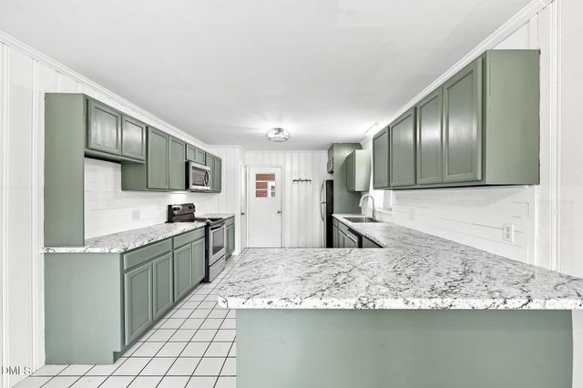306 Oakgrove Drive, Graham, NC 27253