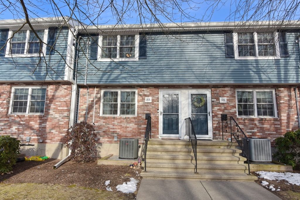 88 Durham Rd 88, Dedham, MA 02026