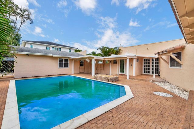 108 Rutland Boulevard, West Palm Beach, FL 33405