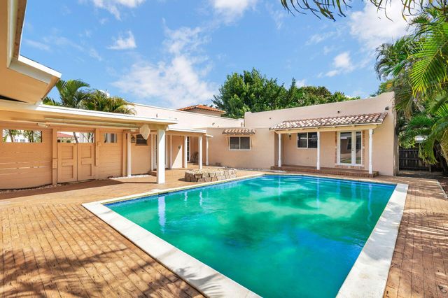 108 Rutland Boulevard, West Palm Beach, FL 33405