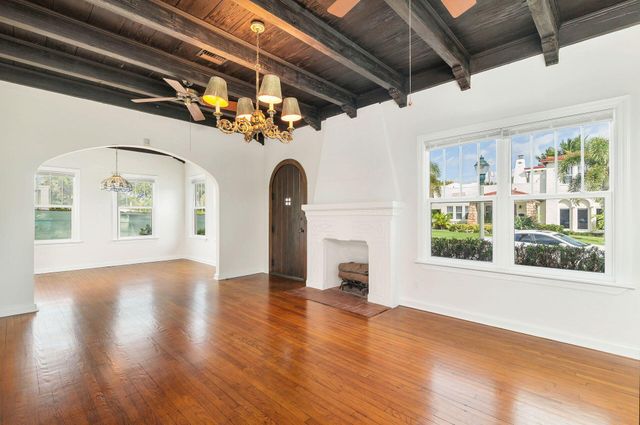 108 Rutland Boulevard, West Palm Beach, FL 33405