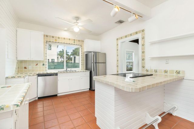 108 Rutland Boulevard, West Palm Beach, FL 33405