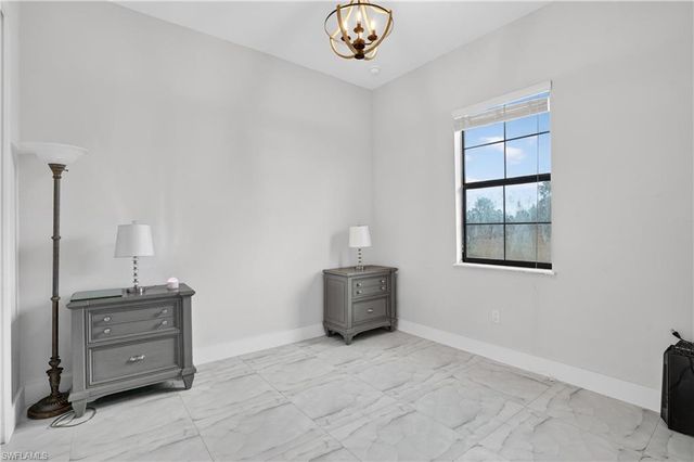 2661 43rd AVE NE, Naples, FL 34120