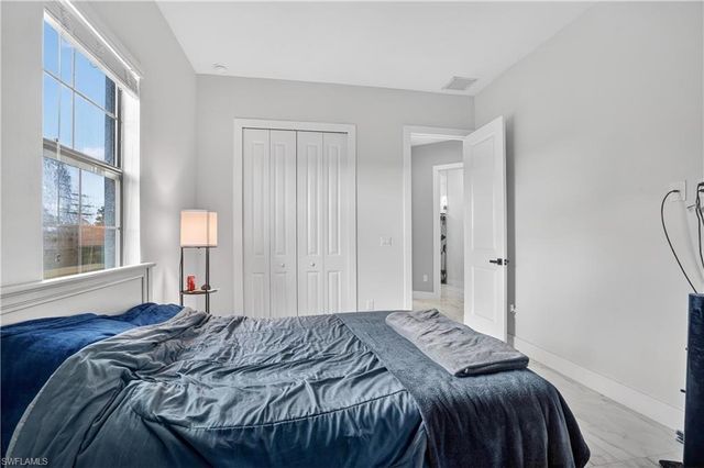 2661 43rd AVE NE, Naples, FL 34120