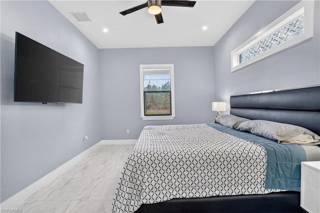 2661 43rd AVE NE, Naples, FL 34120