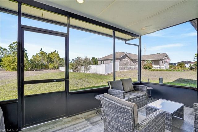 2661 43rd AVE NE, Naples, FL 34120