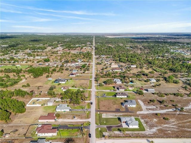 2661 43rd AVE NE, Naples, FL 34120