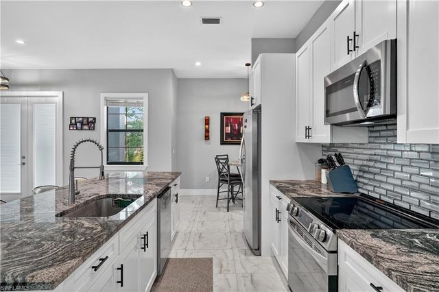 2661 43rd AVE NE, Naples, FL 34120