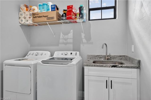 2661 43rd AVE NE, Naples, FL 34120