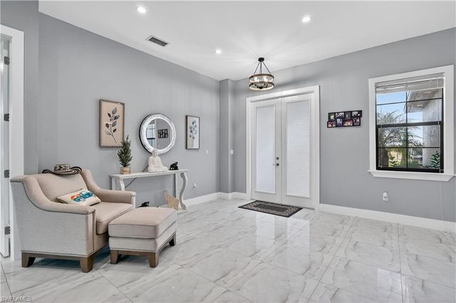 2661 43rd AVE NE, Naples, FL 34120