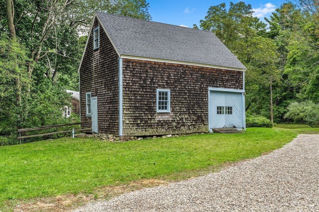 55 Second Brook St, Kingston, MA 02364