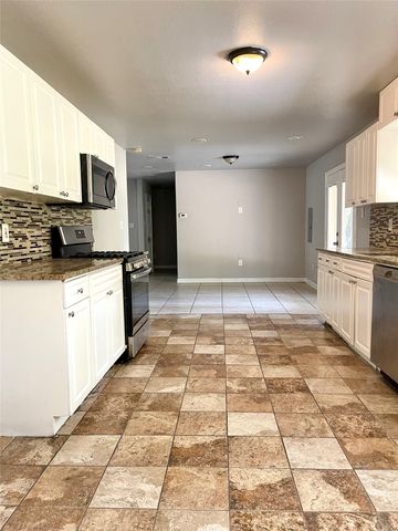 6912 Heritage Lane, Fort Worth, TX 76134
