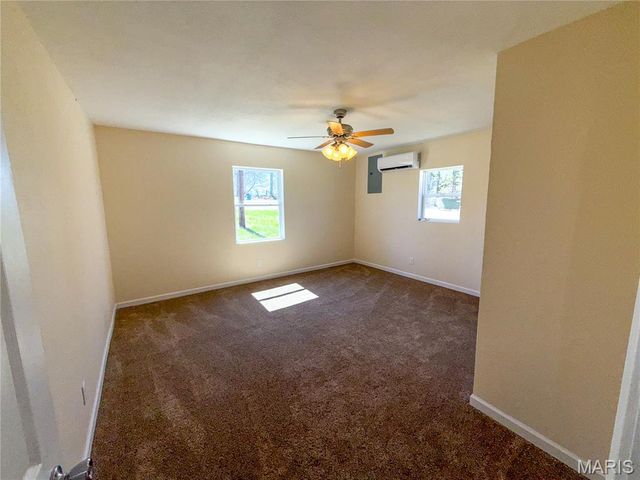 8 E hwy, Steelville, MO 65565