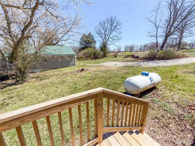 8 E hwy, Steelville, MO 65565