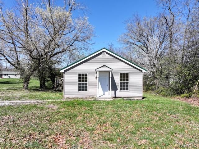 8 E hwy, Steelville, MO 65565