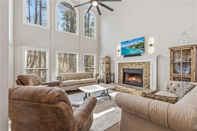 204 Carrington Estates Court, Woodstock, GA 30188