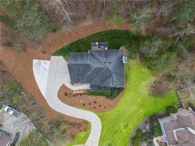 204 Carrington Estates Court, Woodstock, GA 30188